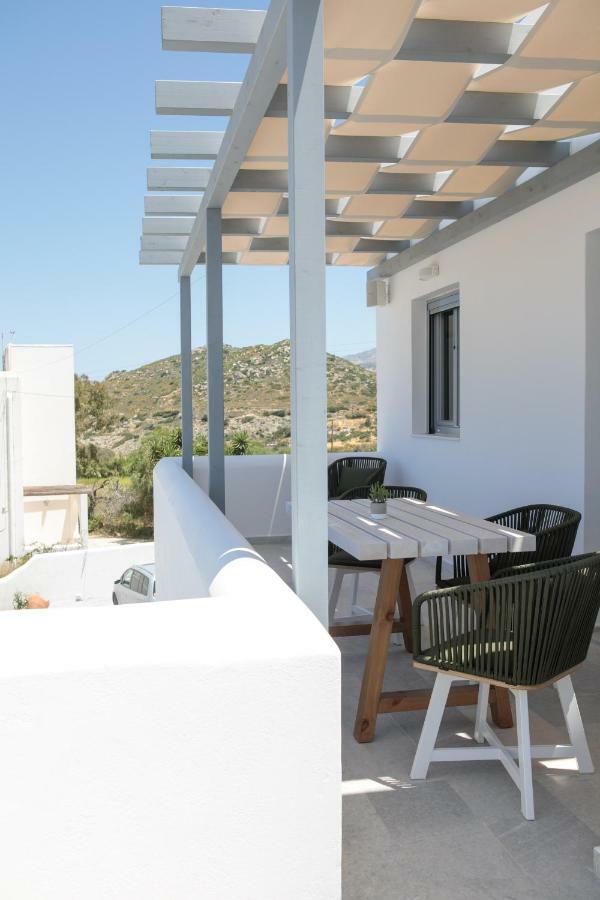 Galanado Naxos Infinity Villa And Suites מראה חיצוני תמונה